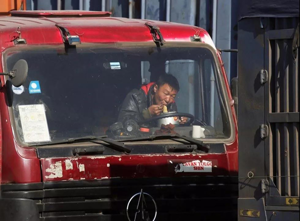 關(guān)注油耗子、公路三亂、從業(yè)資格證!徐冠巨代表講出心聲